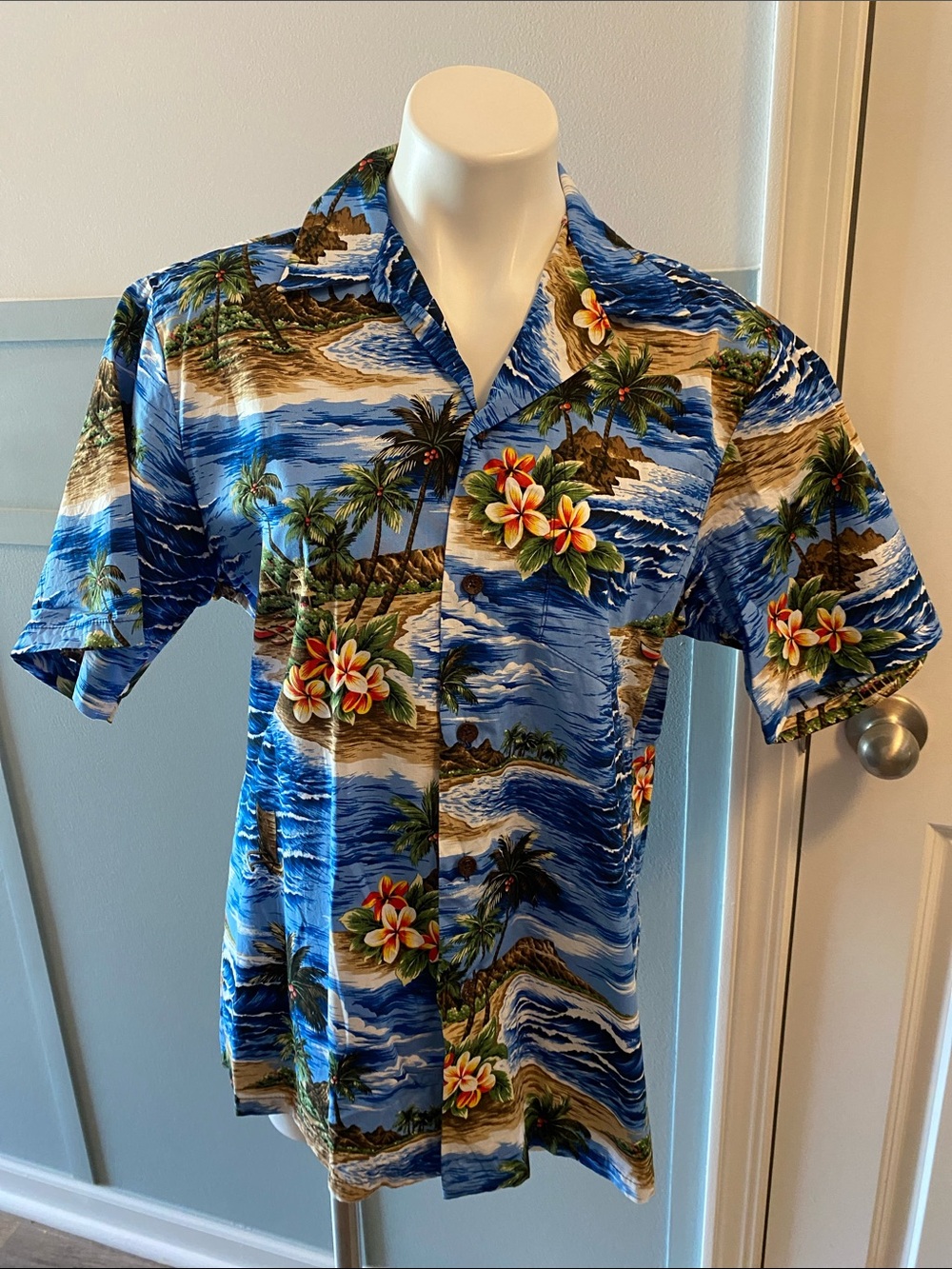 Men's Blue Tropical Print Short-Sleeve Camp Shirt